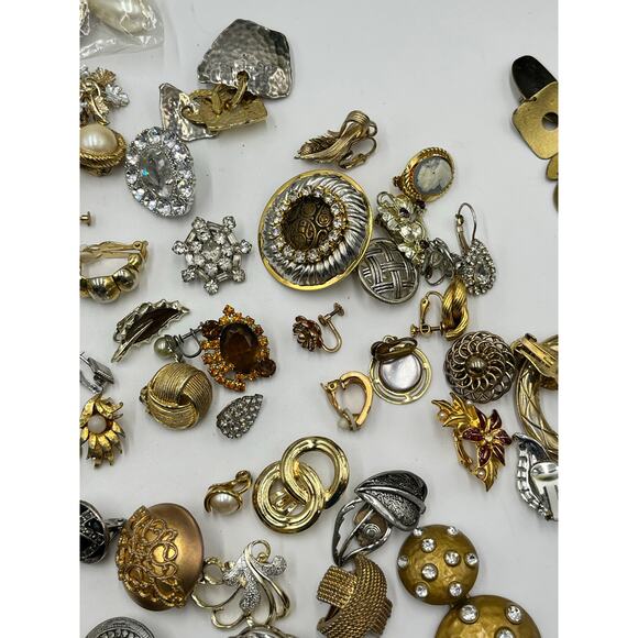 One and half Pound Single Clip Rhinestone Pearl clip Craft Pendant Earring Lot - Picture 5 of 9